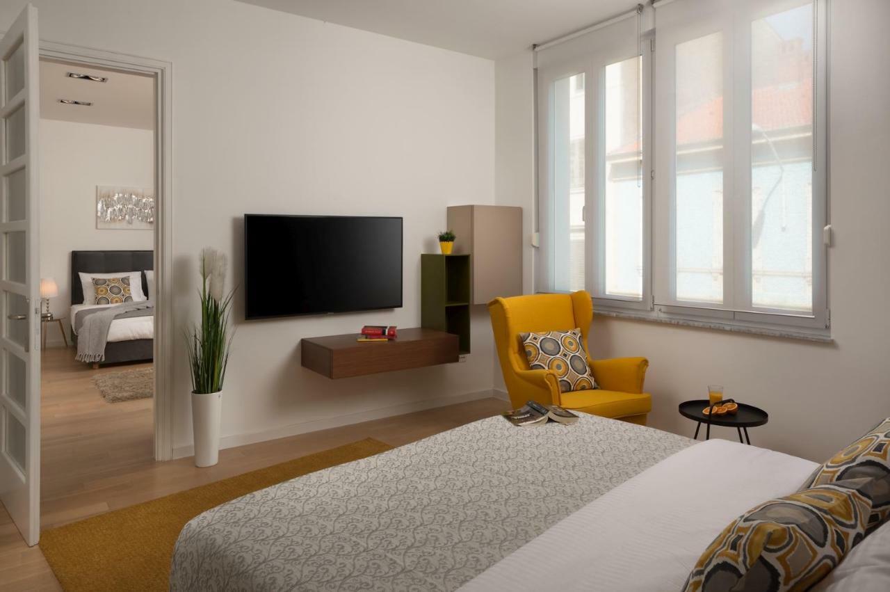 Carducci Apartment - Center Pula Buitenkant foto